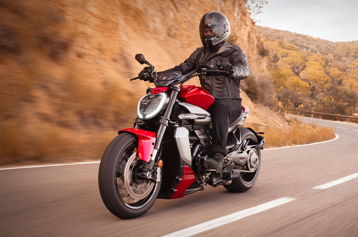 Ducati XDiavel V4 design, features, power